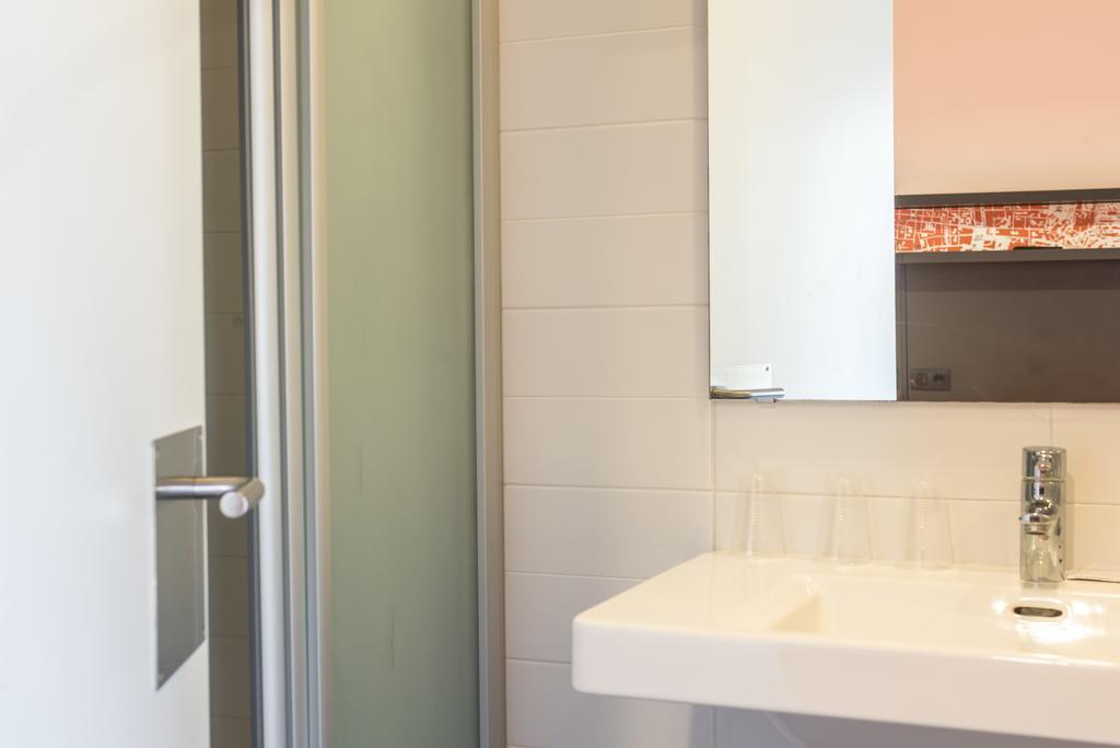 Hostal Benidorm Barcelona Ngoại thất bức ảnh