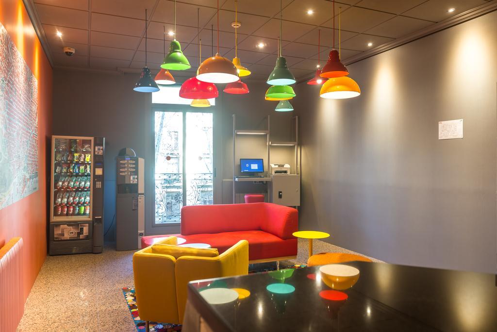 Hostal Benidorm Barcelona Ngoại thất bức ảnh
