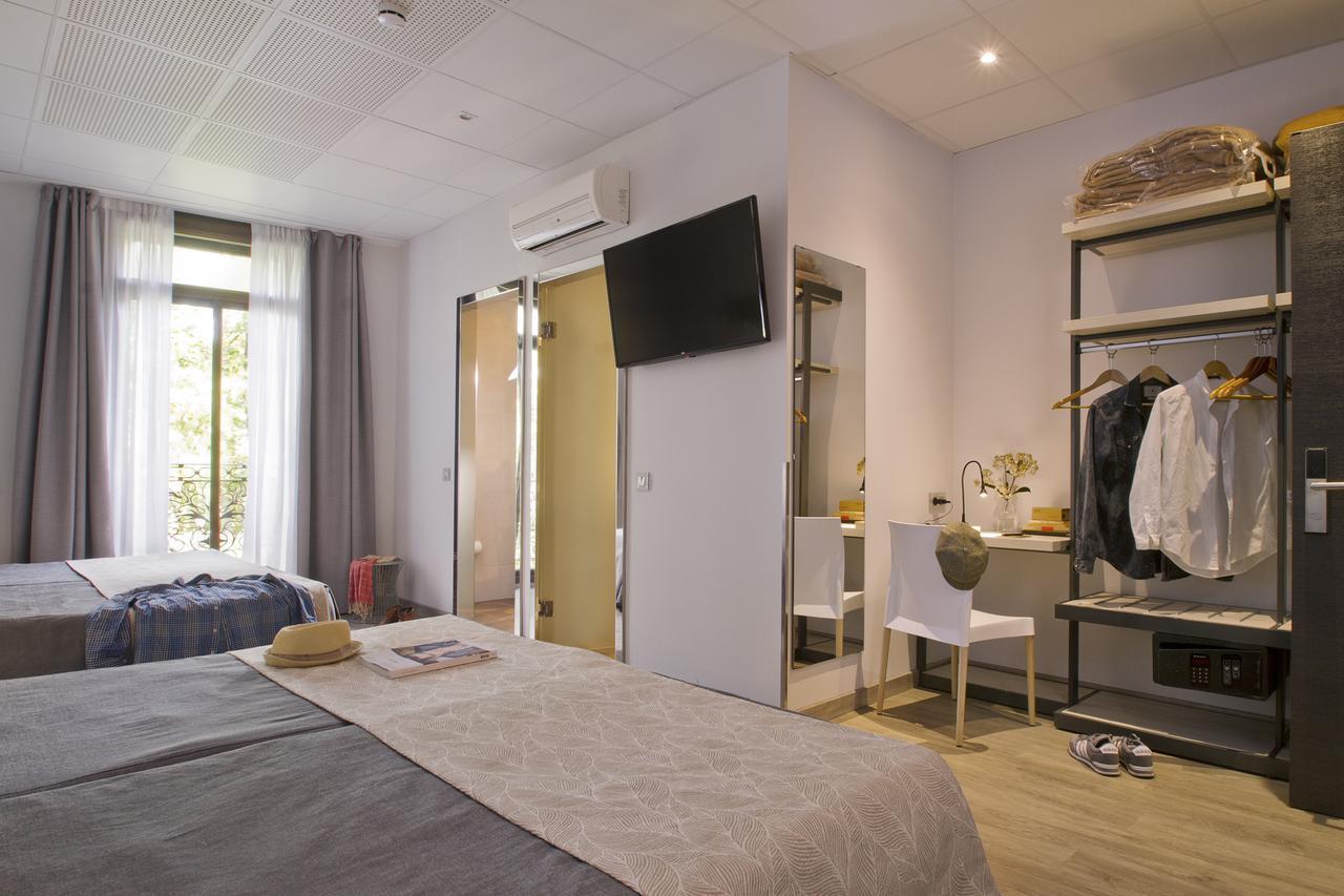 Hostal Benidorm Barcelona Ngoại thất bức ảnh