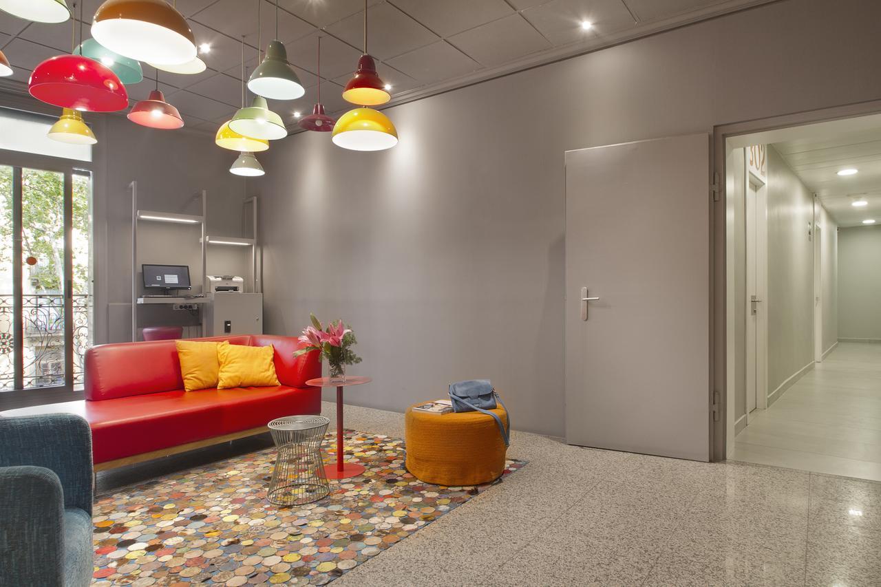 Hostal Benidorm Barcelona Ngoại thất bức ảnh